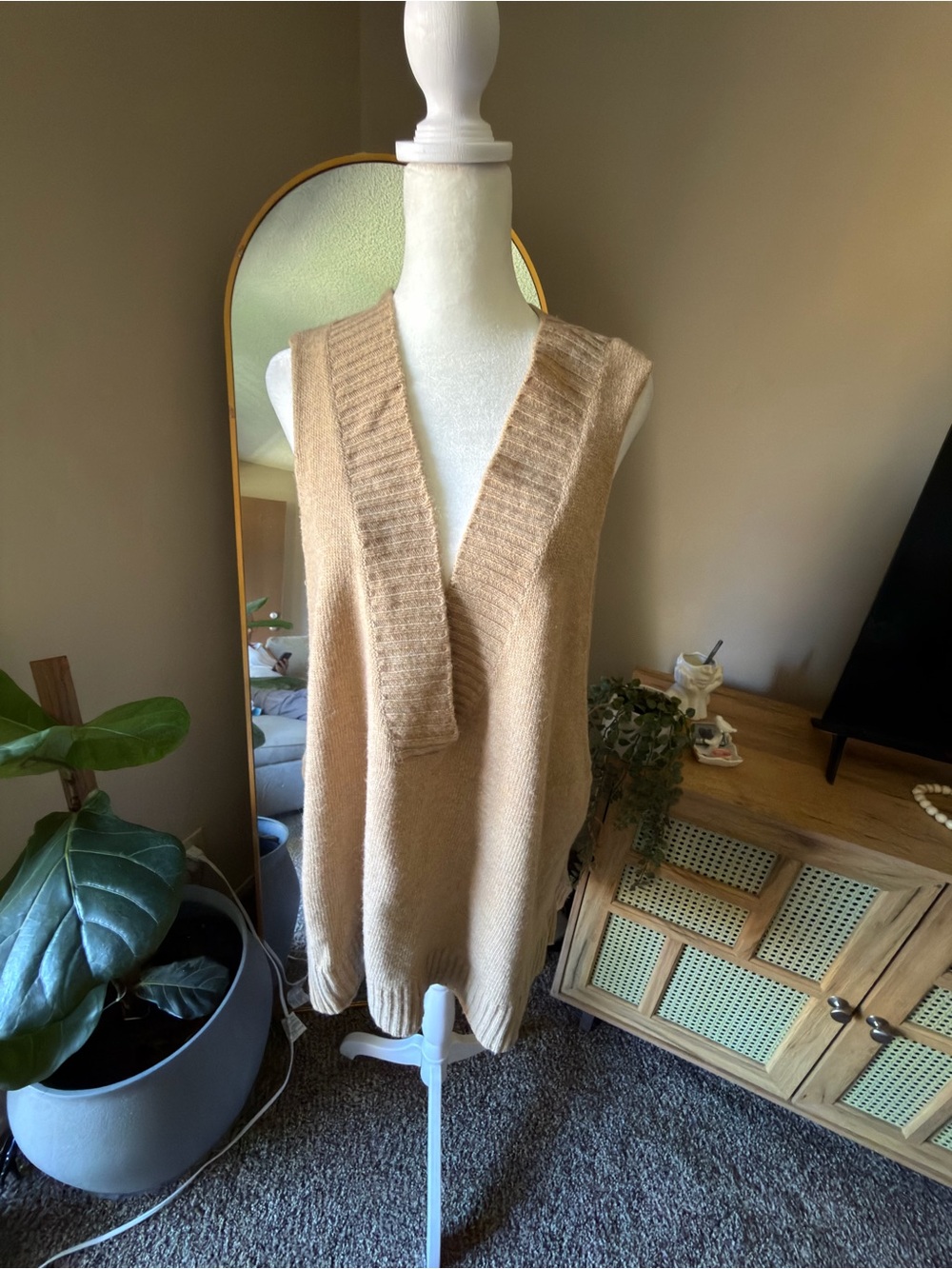Free People Sleeveless V-Neck Knit Tunic Sweater - Cream